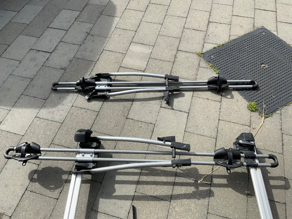2 Thule fietsdragers (dak), Auto diversen, Fietsendragers, Gebruikt, Dakdrager, 2 fietsen, Ophalen
