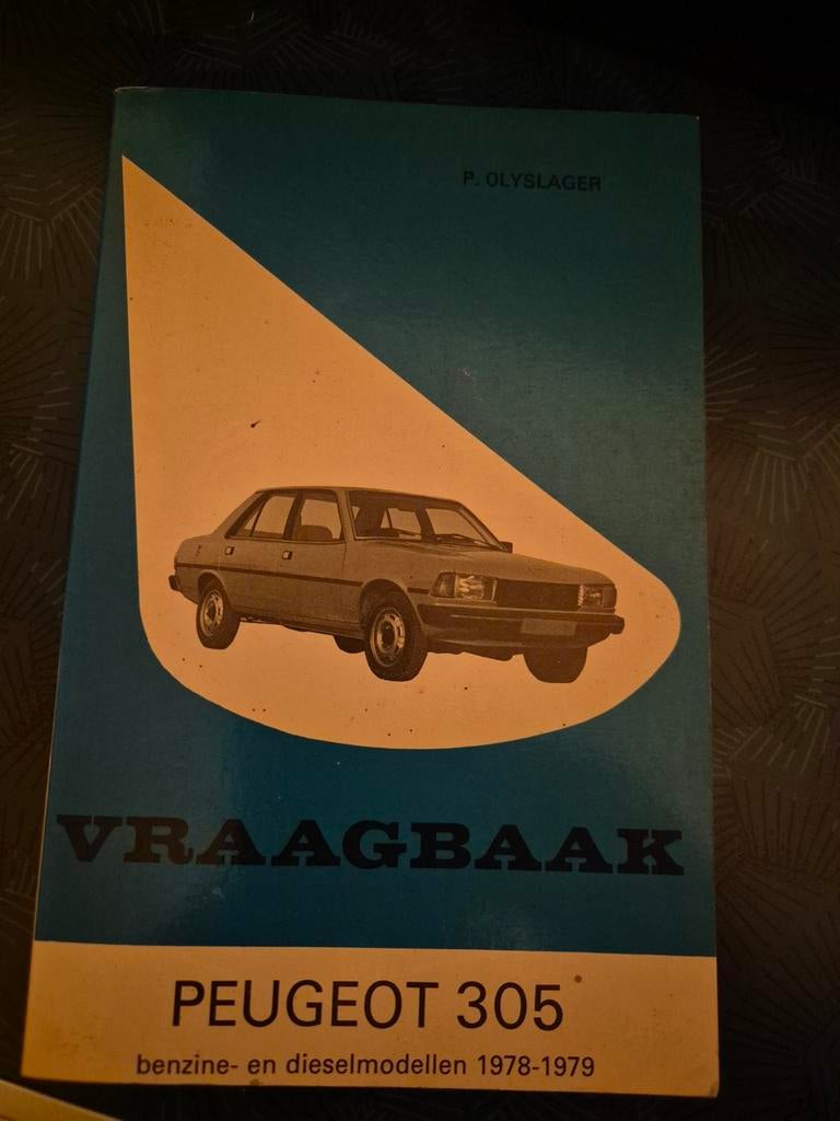 Vraagbaak, Peugeot 305, nette tweedehandsstaat., Ophalen of Verzenden