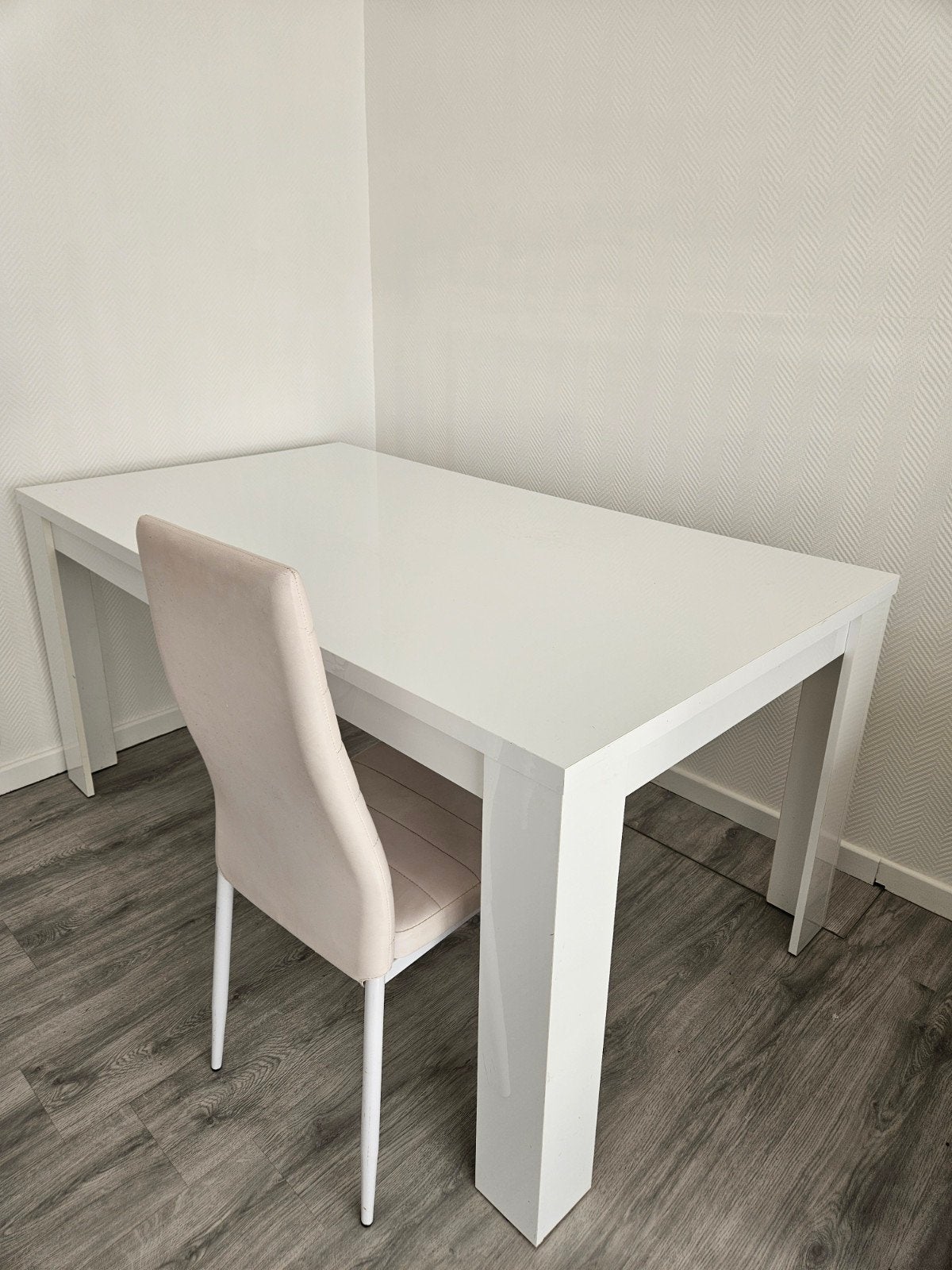 Table + 6 chaises, Enlèvement