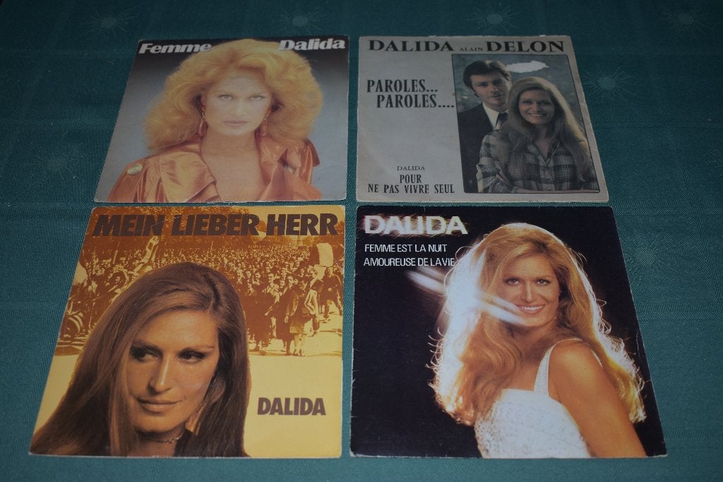 45t's en ook diverse EP's van DALIDA,, Cd's en Dvd's, Pop, 7 inch, Ophalen of Verzenden, Zo goed als nieuw