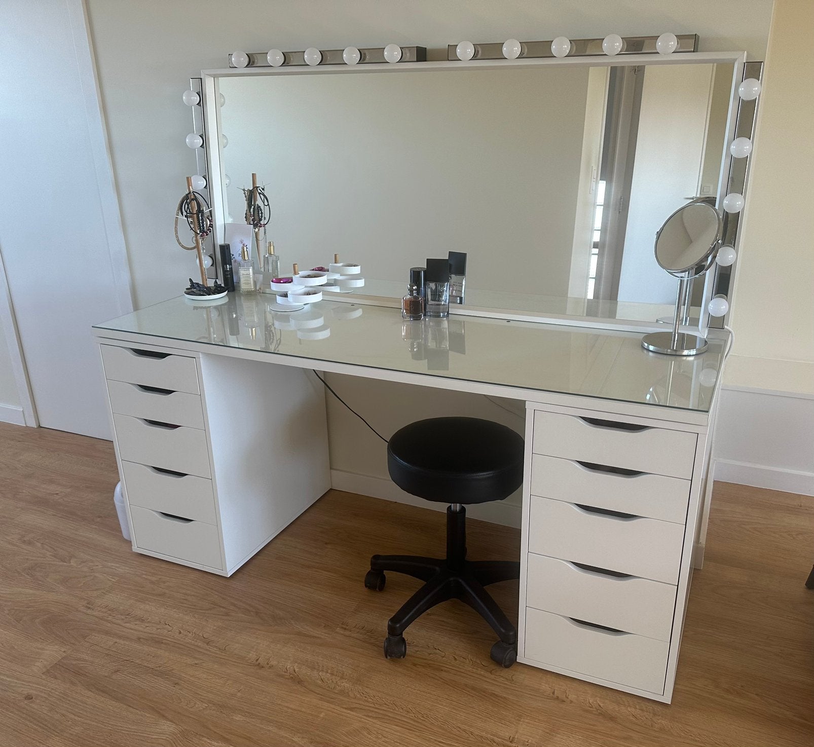Make-up tafel / schminktafel, Ophalen, Zo goed als nieuw