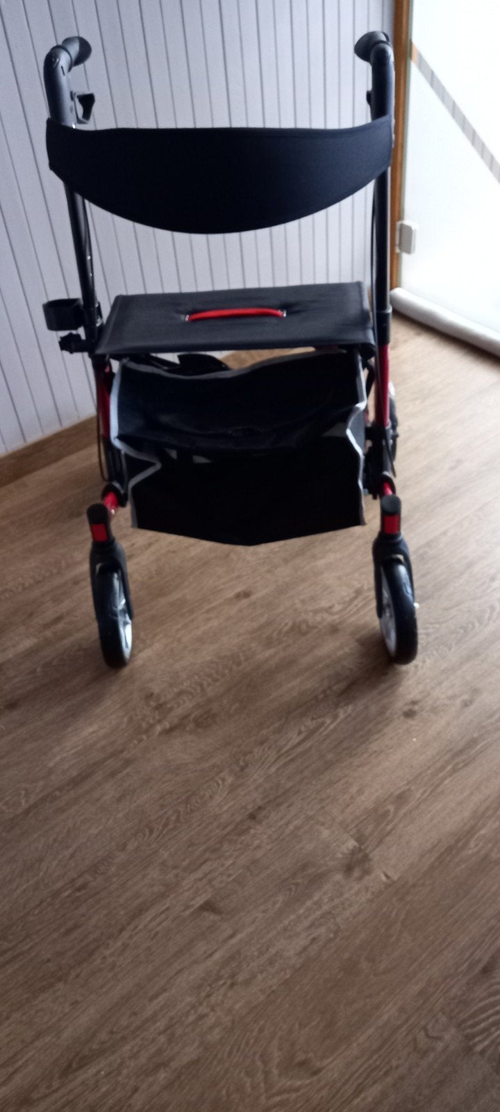 déambulateur de très bonne qualité, Enlèvement, Pliable