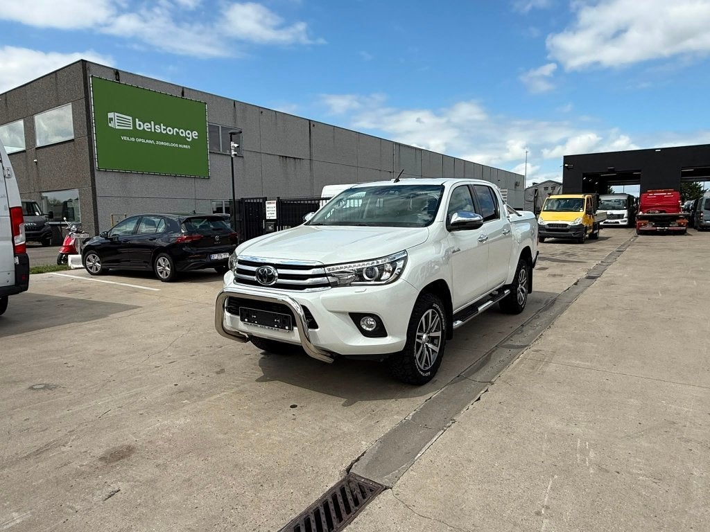 Toyota Hilux (Numéro de stock 46837), Achat, Entreprise, 2393 cm³, 5 portes