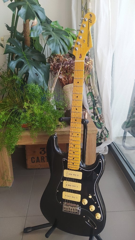 Brixx Stratomaster - Custom build Gitaar -, Musique & Instruments, Instruments à corde | Guitares | Électriques, Enlèvement, Comme neuf