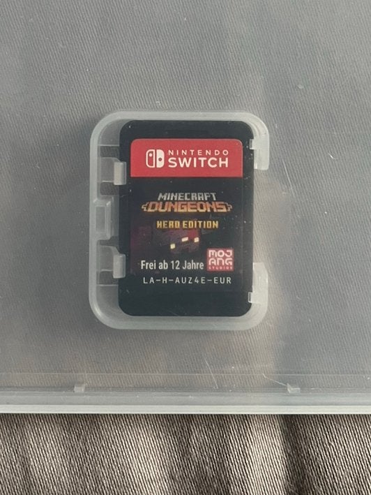 Minecraft Dungeons Hero Edition Switch, Ophalen, Zo goed als nieuw