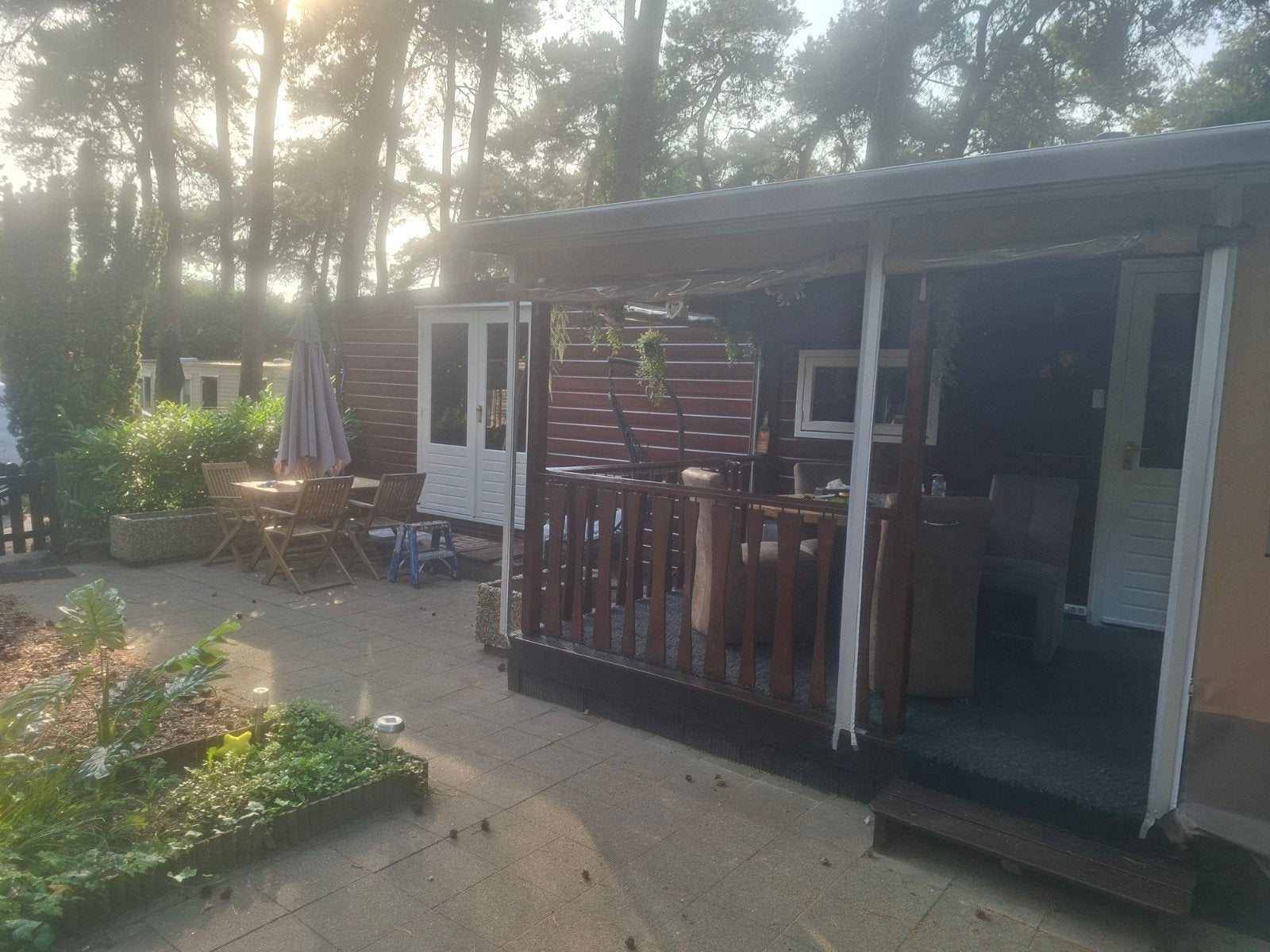 chalet 13.50 x 3.90 geheel gerenoveerd en aangekleed, Tot en met 5