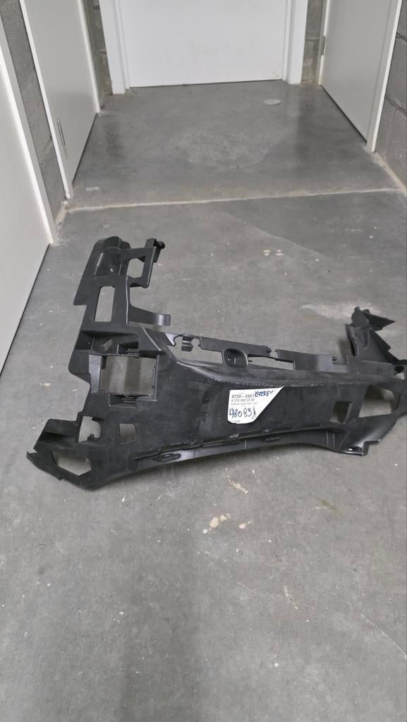 Support pare chocs Mercedes E (w213)