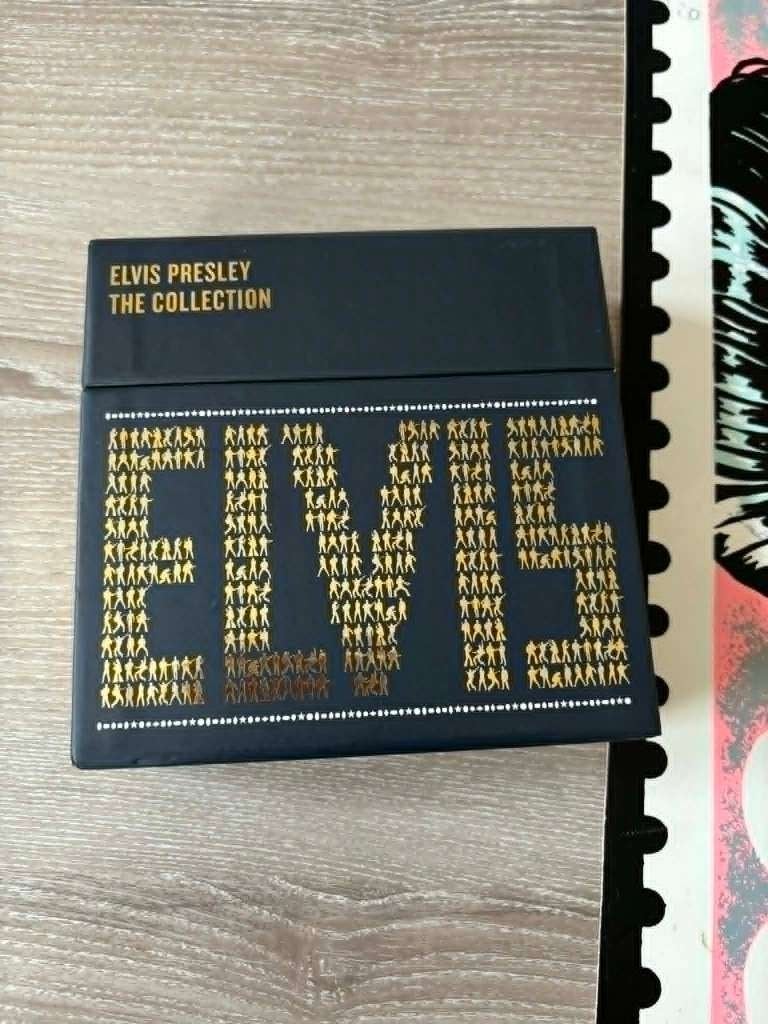 Elvis 7cdbox, The collection met 7 albums van the King,, Cd's en Dvd's, Cd's | Rock, Ophalen of Verzenden, Zo goed als nieuw, Rock-'n-roll