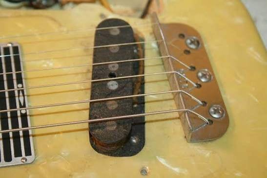 I’m looking for a pickup Fender Champion Lap STEEL, Musique & Instruments, Enlèvement ou Envoi, Fender