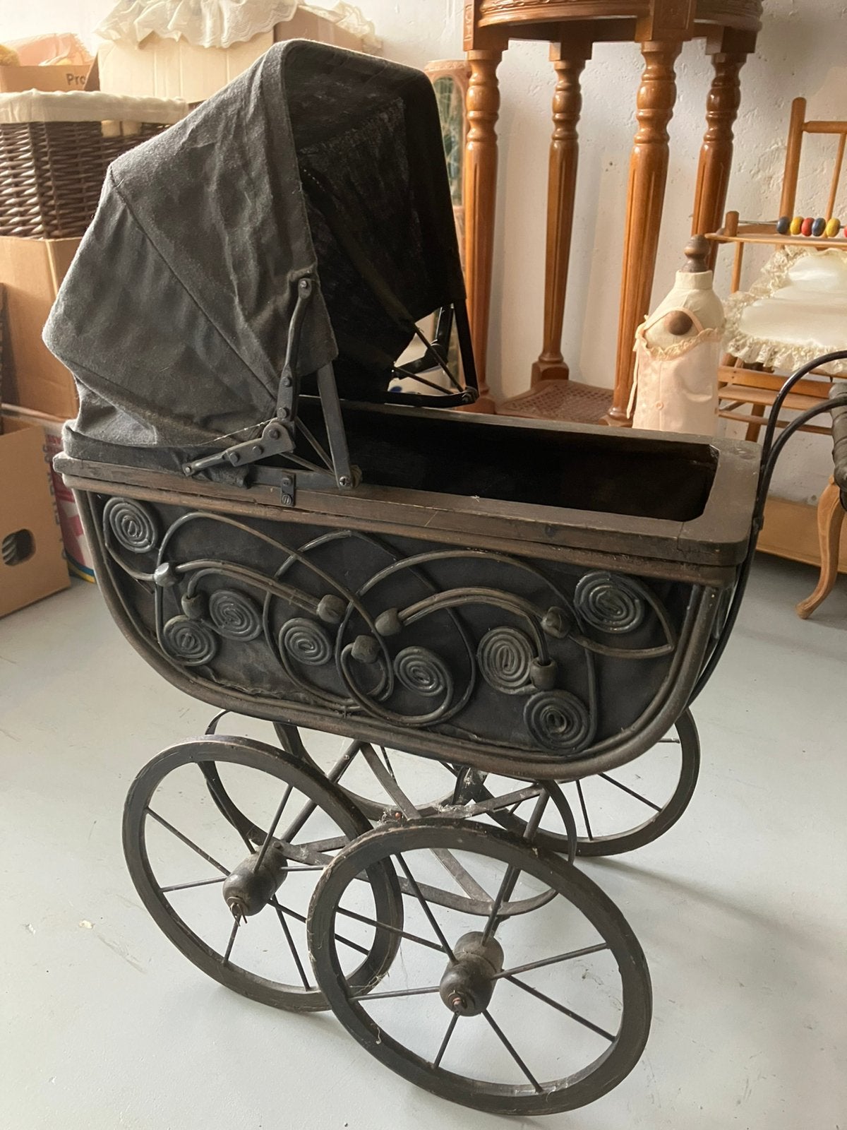 Vintage poppenwagen, Antiek en Kunst, Antiek | Speelgoed, Ophalen