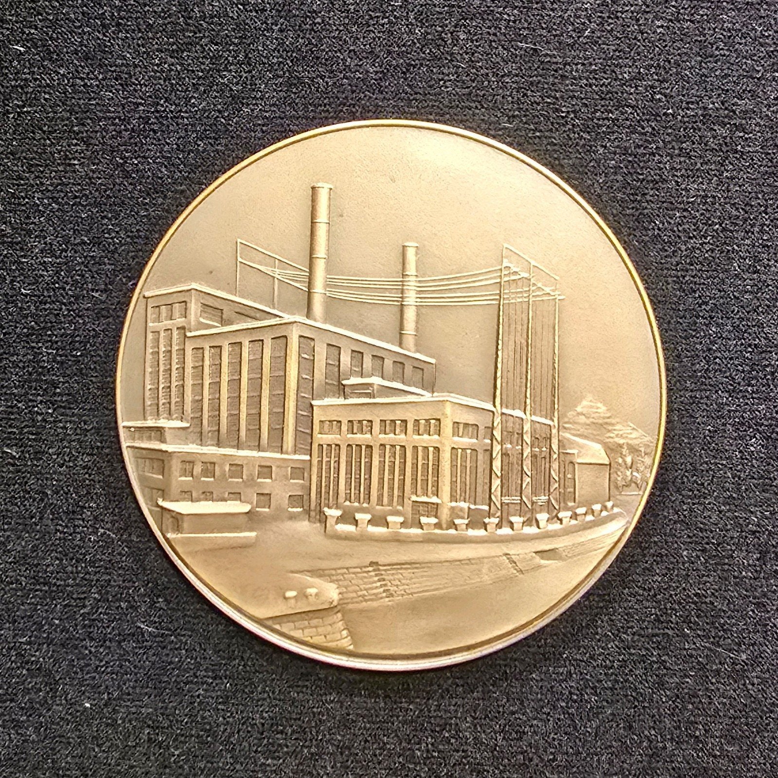 Médaille Belgique électricité 1951 Fisch société belge bronz, Enlèvement ou Envoi