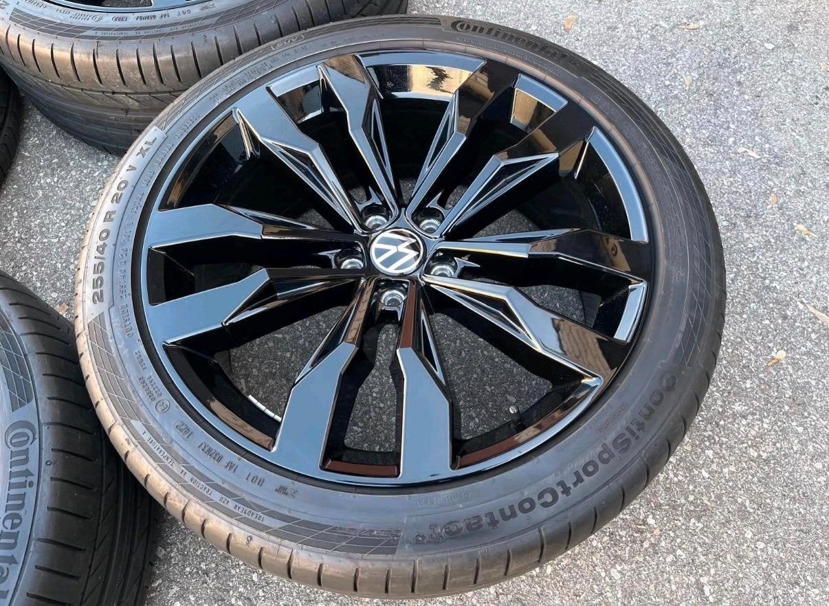 jantes volkswagen tiguan suzuka 20 pouces kit original, Autos : Pièces & Accessoires, Pneus & Jantes, Pneus et Jantes, 255 mm