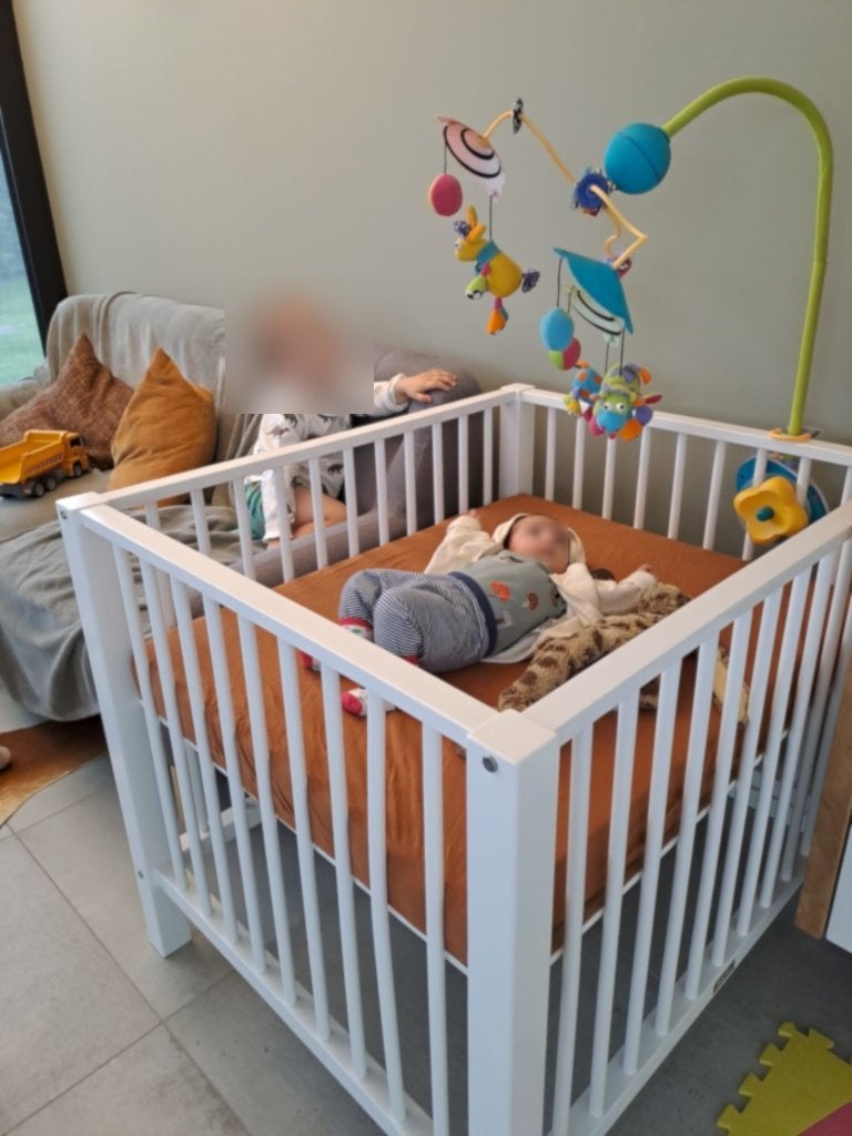 Babypark met mobiel, Kinderen en Baby's, Ophalen, Zo goed als nieuw