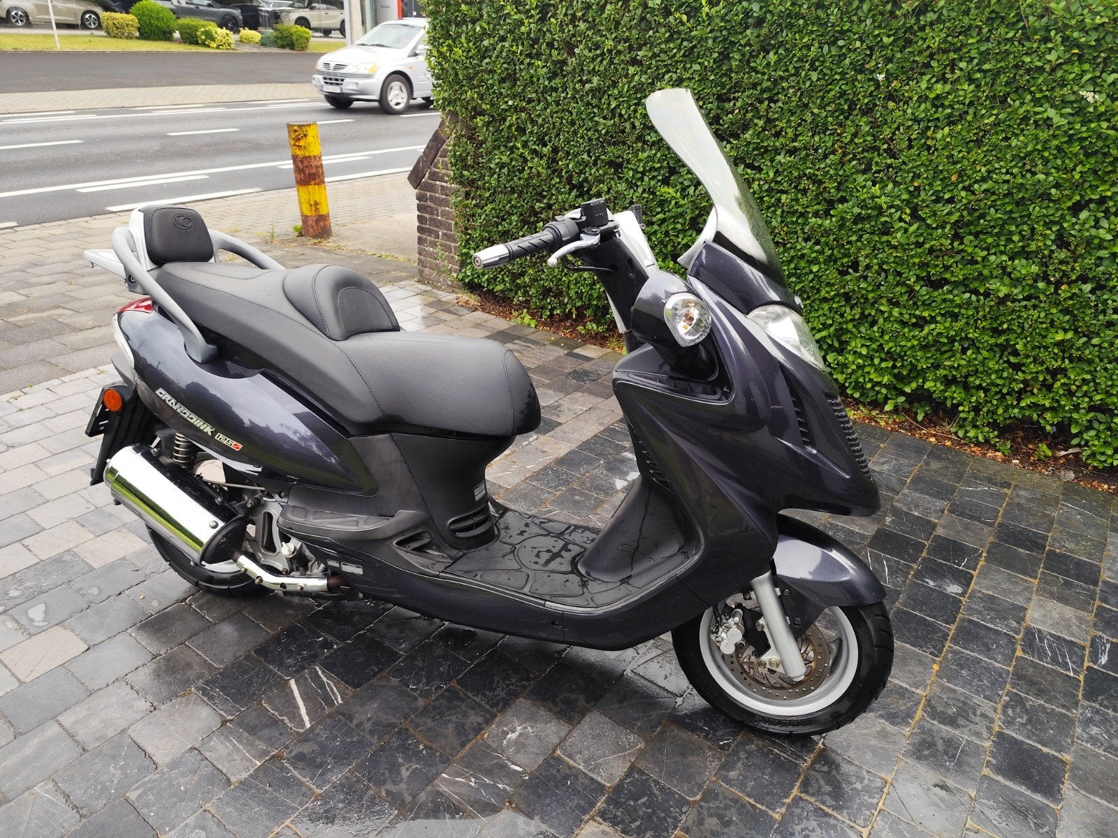 Prachtige Kymco granddink 125S topstaat amper 7dkm, Fietsen en Brommers, Scooters | Kymco, Ophalen