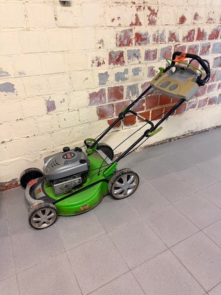 Benzinegrasmaaier central park voor onderdelen, Ophalen, Gebruikt, 50 cm of meer, Benzine-grasmaaier
