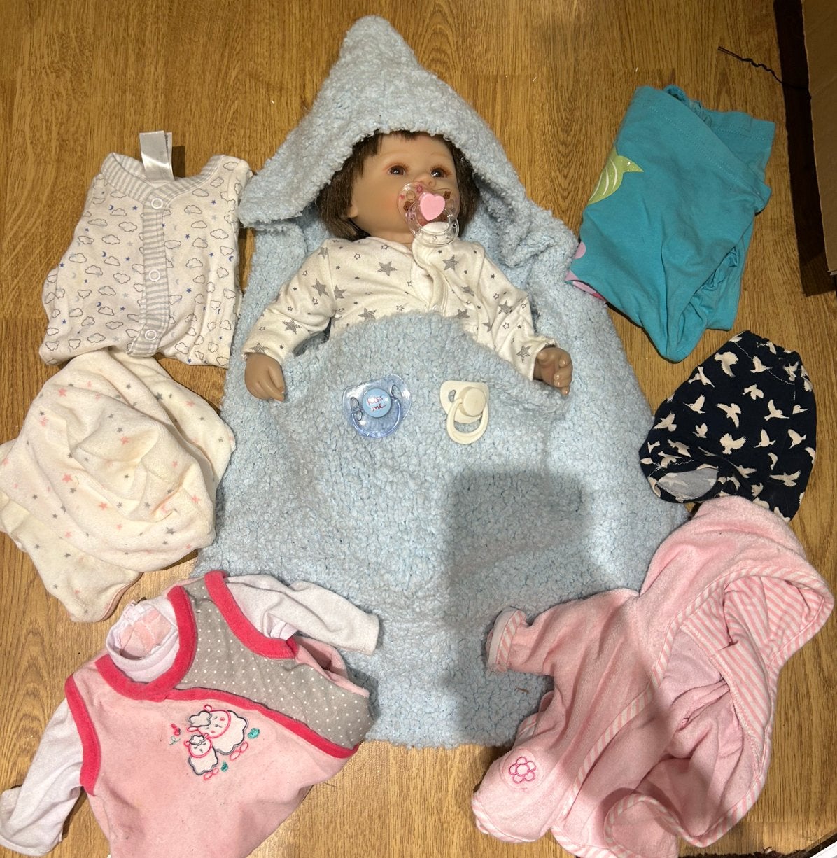 Real reborn +-48cm + toebehoren, Verzamelen, Poppen, Ophalen, Zo goed als nieuw, Babypop, Levensecht of Reborn