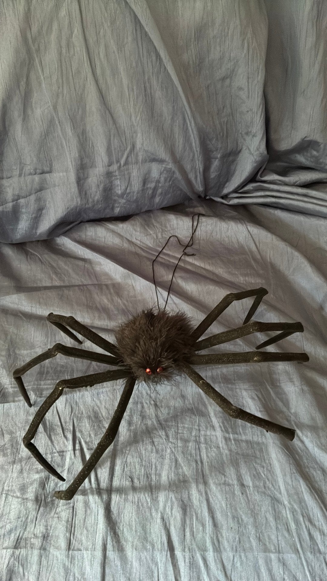 Araignée à suspendre pour Halloween, Maison & Meubles, Enlèvement, Comme neuf