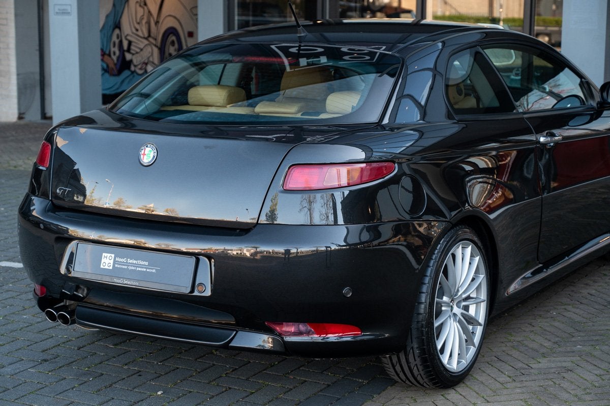 Alfa Romeo GT 3.2 V6 24V, Autos, Cuir, Achat, Intérieur cuir, Entreprise