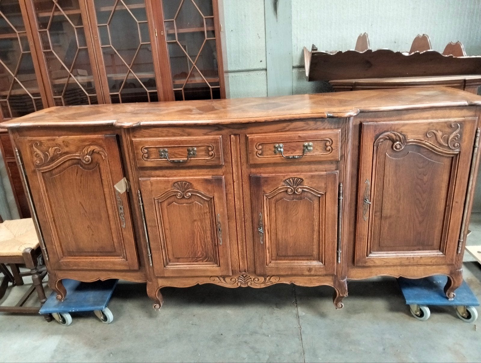 Buffet Louis XV en chêne, Enlèvement