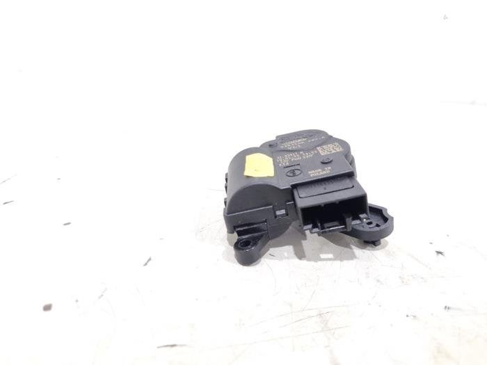 Clapet chauffage moteur d'un Volkswagen Passat, Volkswagen, -, 3 mois de garantie, Utilisé