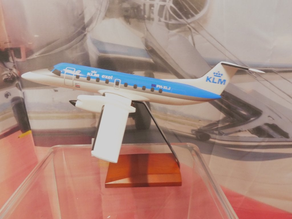 KLM ATR, Verzamelen, Luchtvaart en Vliegtuigspotten, Verzenden, Zo goed als nieuw, Schaalmodel