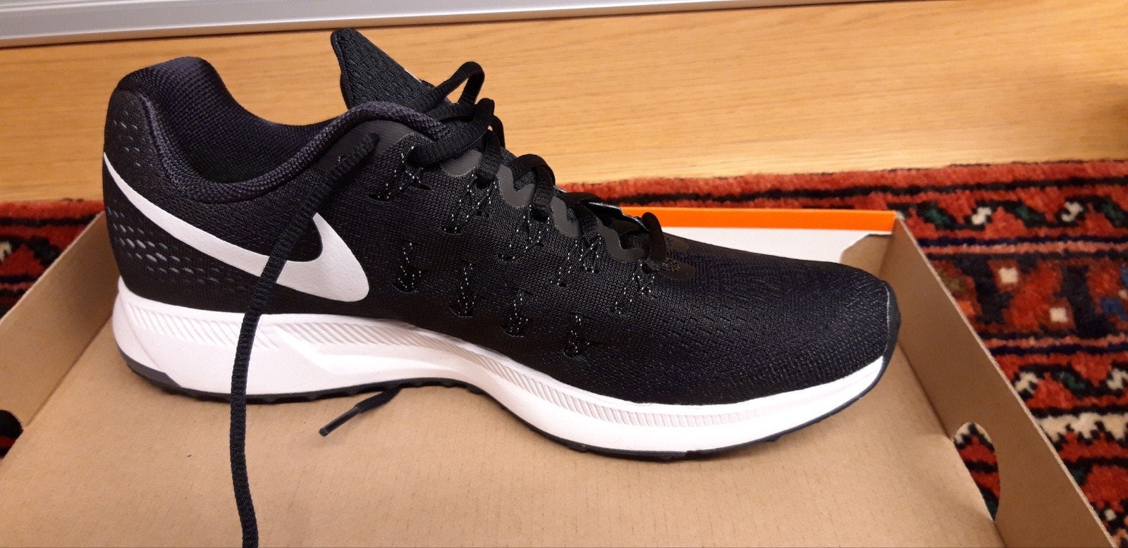 Chaussure de course NIKE taille 44 NOUVEAUTÉ ! ! !, Sports & Fitness, Course, Jogging & Athlétisme, Enlèvement ou Envoi, Nike