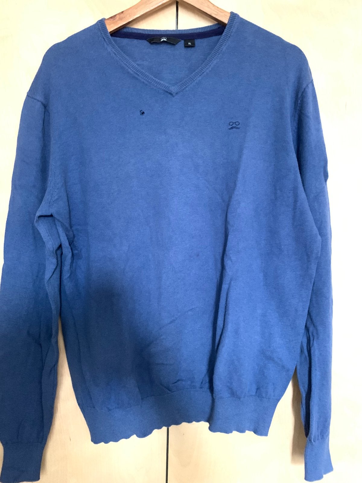 Pull MAKARTHY bleu à col V, XL Endommagé, Enlèvement ou Envoi, Porté, Bleu