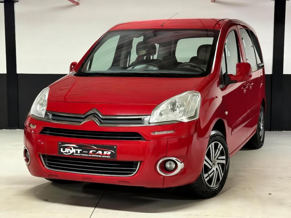 CITROEN BERLINGO 1.6i/VOLLEDIG ONDERHOUD HISTORIE+ GARANTIE✅, Auto's, Citroën, Voorwielaandrijving, Euro 5, Zwart, 4 cilinders
