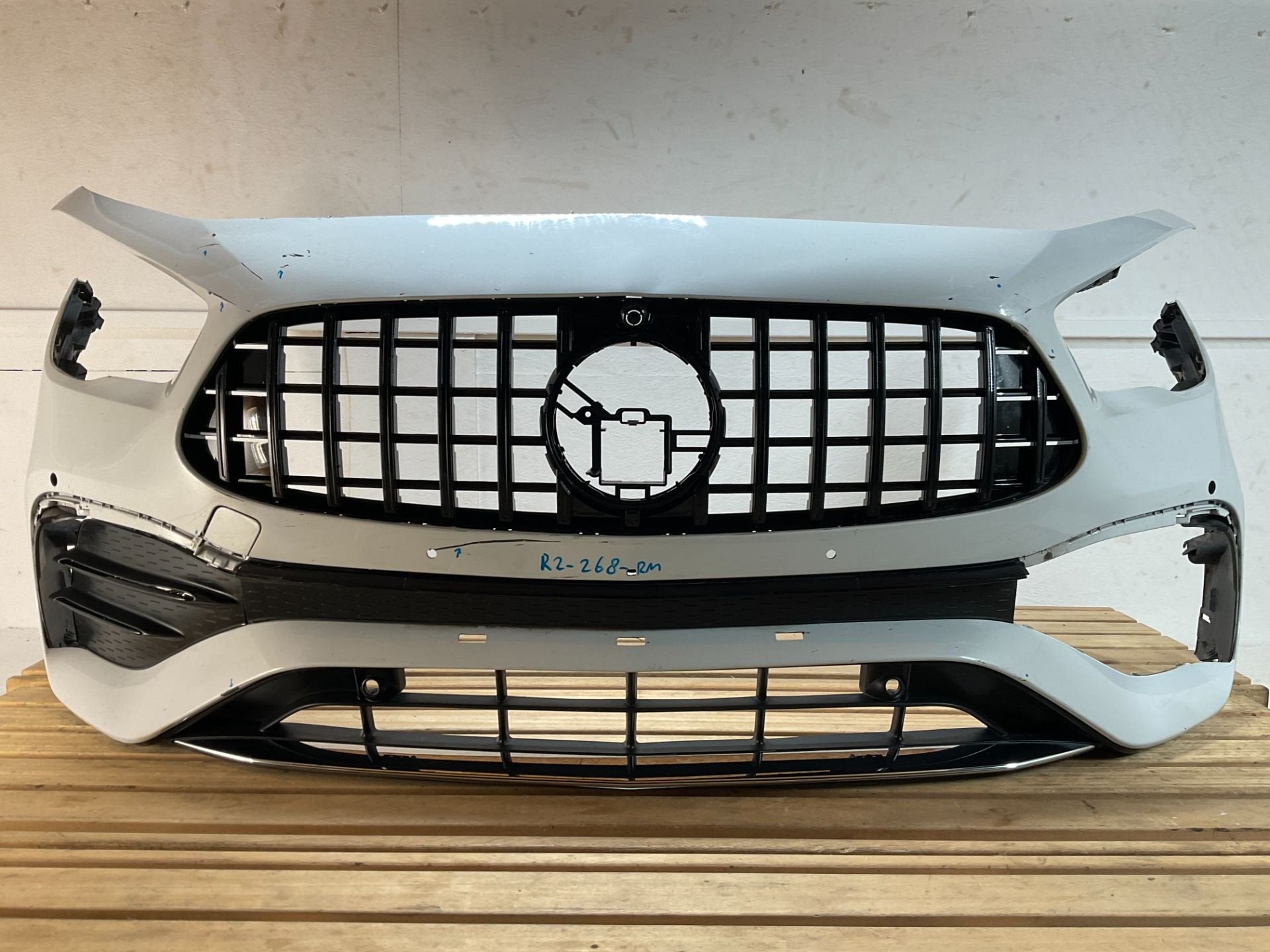 Bumper Mercedes GLA H247 A2478850607 AMG Voorbumper GT GRILL, Auto-onderdelen, Gebruikt, Mercedes-Benz AG, Voor, Mercedes-Benz
