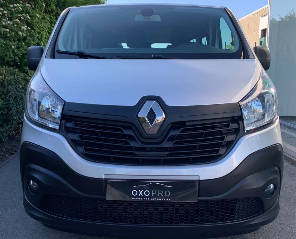 Renault Trafic XL 1.6 CDTI 125CV / 9 PLACES / LONG CHÂSSIS, Autos, Argent ou Gris, Achat, Euro 6, Entreprise