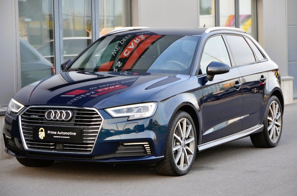 Audi A3 40 TFSI Etron Strc * S-Line * GPS * KEYLESS * VR *, Auto's, Audi, 4 deurs, Stof, 4 cilinders, Blauw