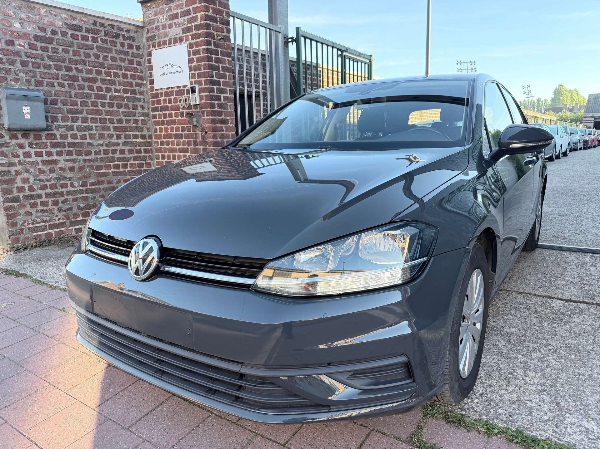 Volkswagen Golf 1.0 TSI EDITION TRENDLINE, Dealer onderhouden, Stof, Gebruikt, Bedrijf