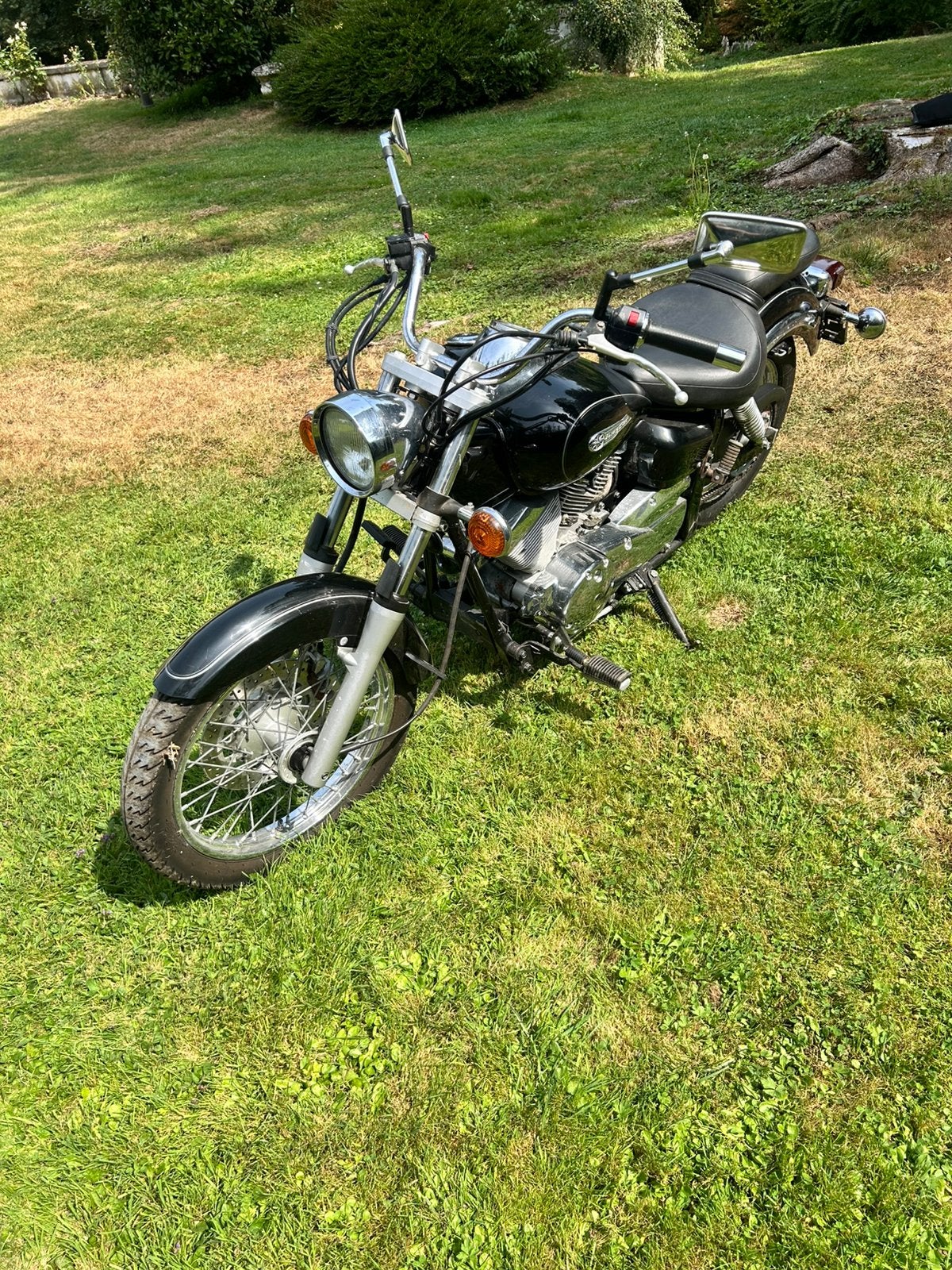 Moto Yamaha XVS250 DragStar, Motos, Particulier