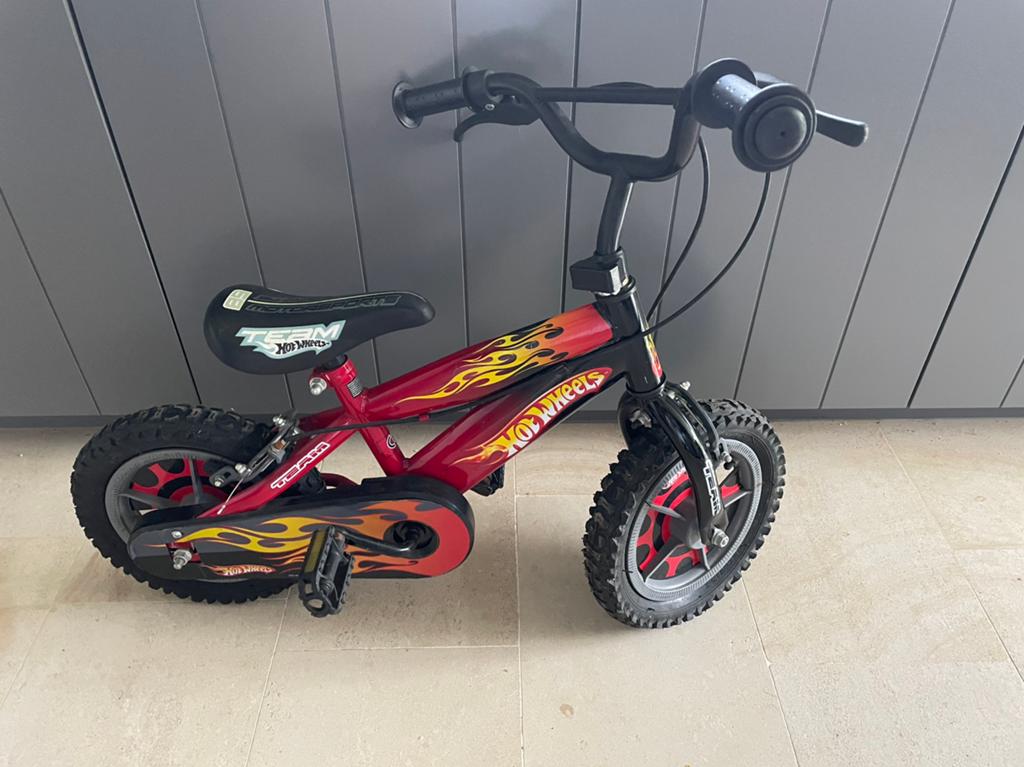 Hot Wheels Fiets voor kleuter ( jongen) 3/5jaar Als Nieuw!, Ophalen, Zo goed als nieuw