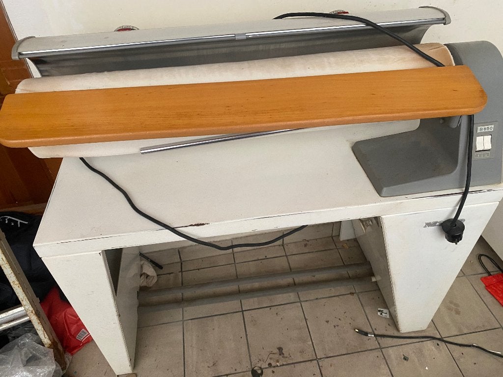 Strijkmachine miele, Elektronische apparatuur, Strijkijzers en Strijkplanken, Ophalen, Gebruikt