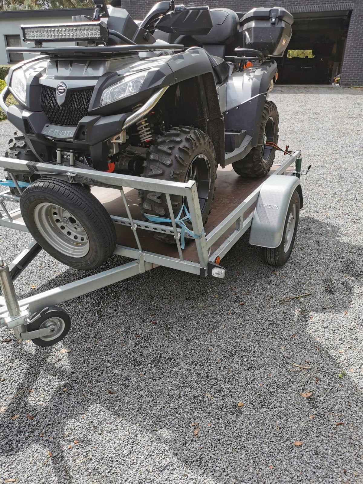 Quad CF moto 820LE met trailer, Motoren, 2 cilinders, 800 cc, 12 t/m 35 kW