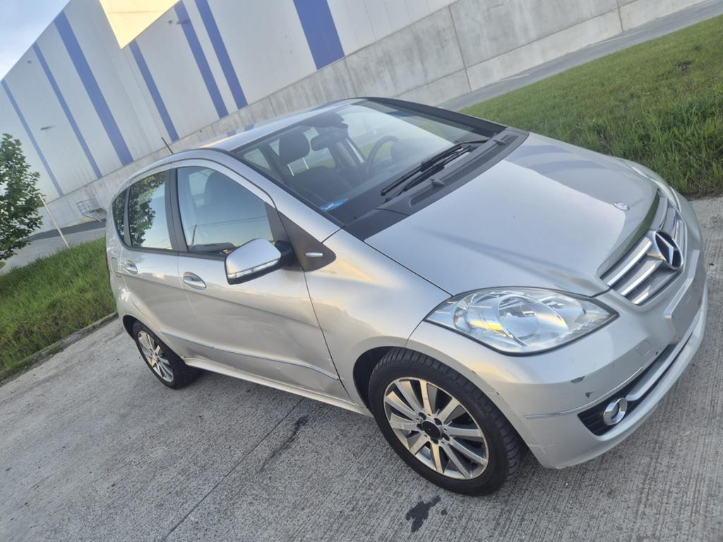 Boîte Automatique Mercedes-Benz A180  2.0 Diesel, Auto's, Mercedes-Benz, Euro 5, Bedrijf, 5 deurs, Te koop