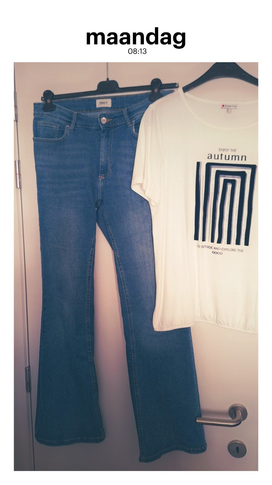 jeansbroek large Only Gratis nieuw tshirt, Kleding | Dames, Spijkerbroeken en Jeans, Ophalen of Verzenden