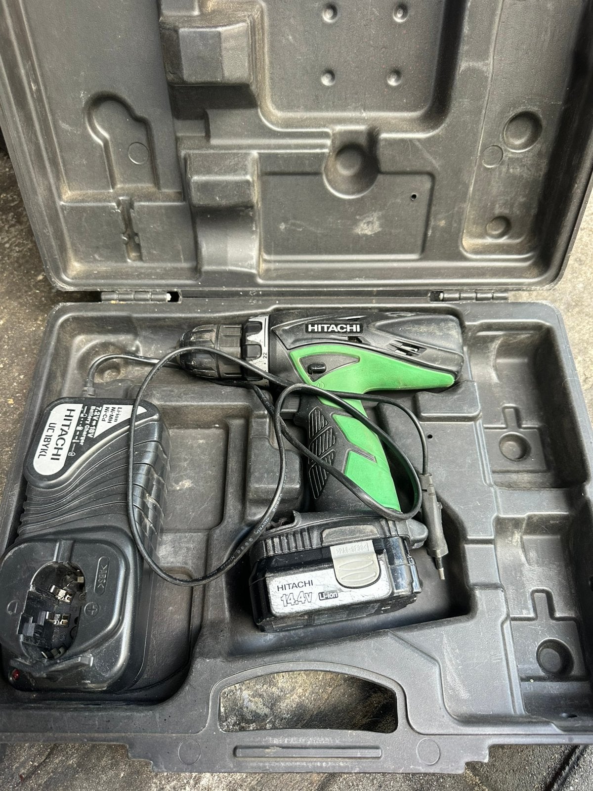Elektrische boormachine hitachi 60€, Ophalen of Verzenden, Zo goed als nieuw, Boormachine