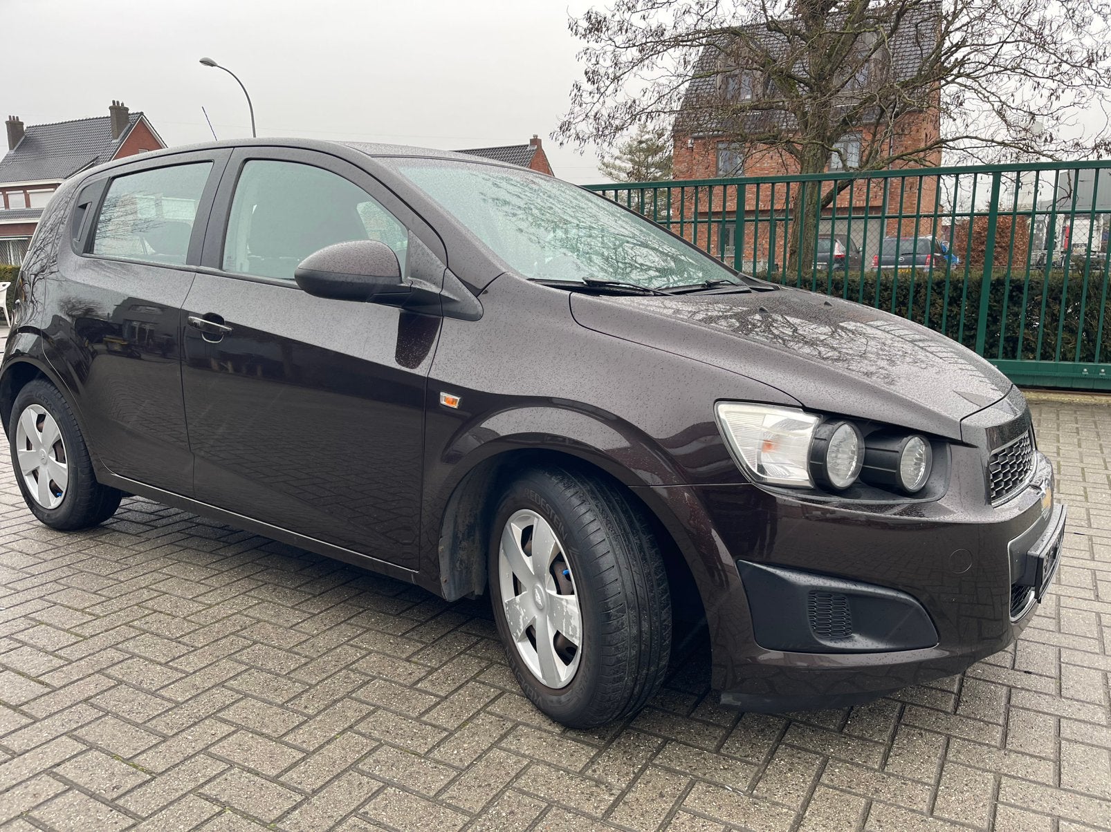 Aveo 1,3i/5prts/Climatisation ! ! ! ! !, Autos, Chevrolet, Achat, Entreprise, Boîte manuelle, Noir