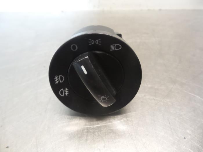 Commutateur lumière d'un Volkswagen Polo (Polo 01-), Volkswagen, -, 3 mois de garantie, Utilisé