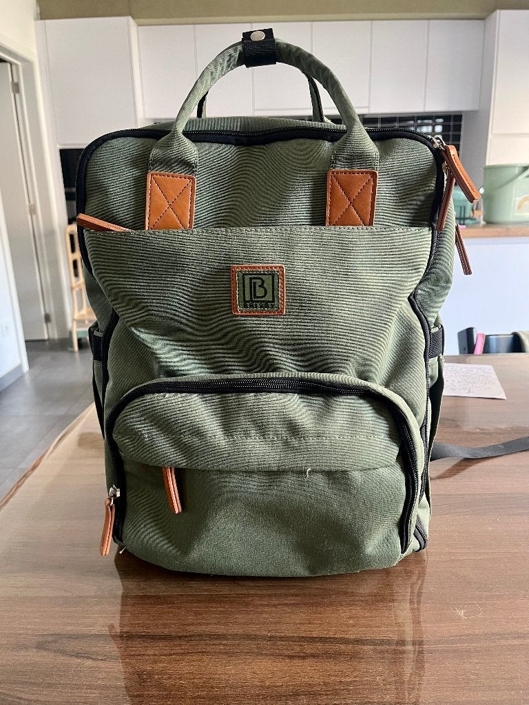 Sac à couches/sac à dos Brisby (vert, 30 litres), Brisby, Comme neuf, Enlèvement, Poches supplémentaires