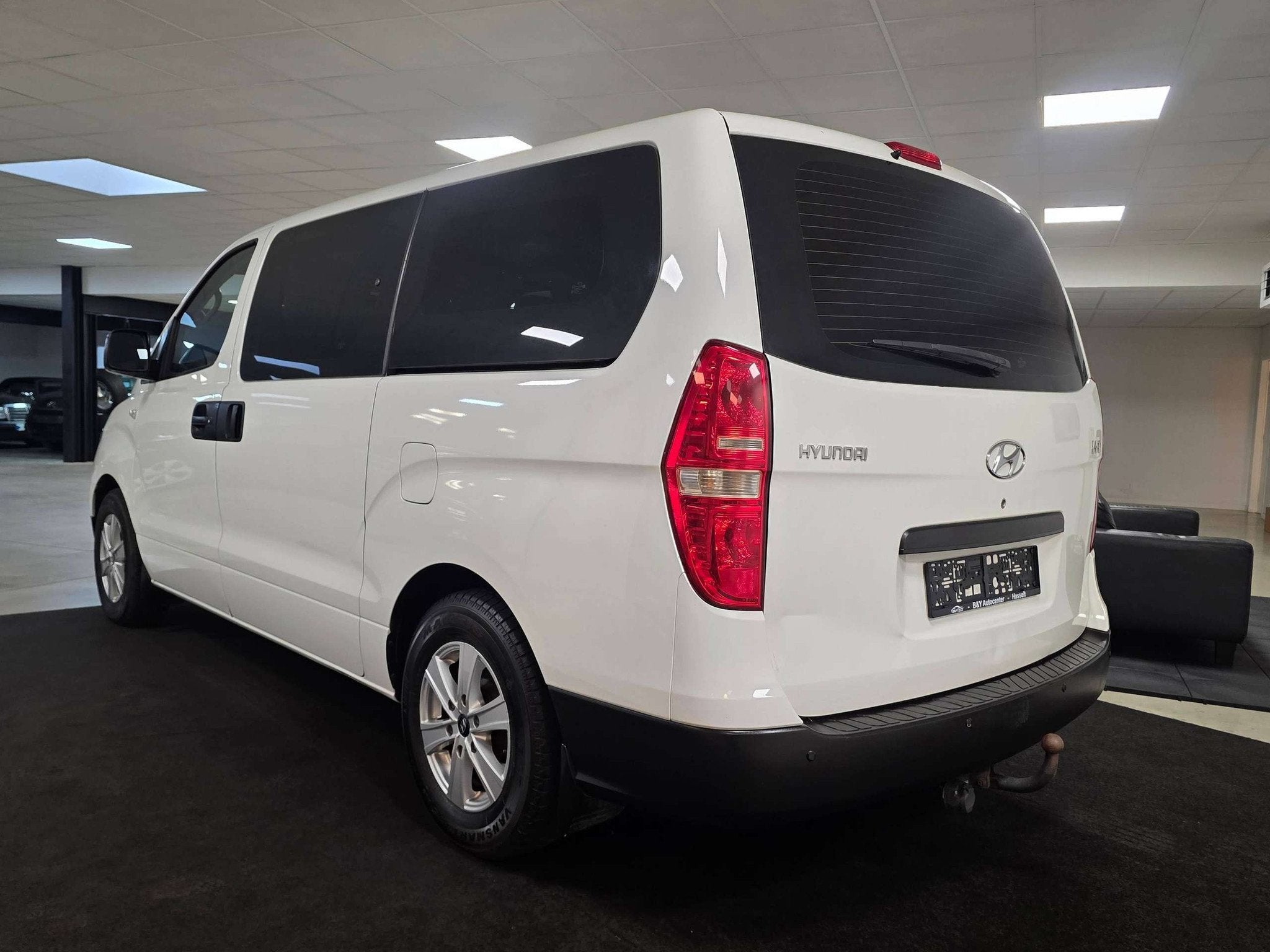 Hyundai H-1 H-1 2.5 CRDi Dubbelcabine 6zit / Navi / Trekhaak, Autos, Achat, Entreprise, 2 places, Boîte manuelle
