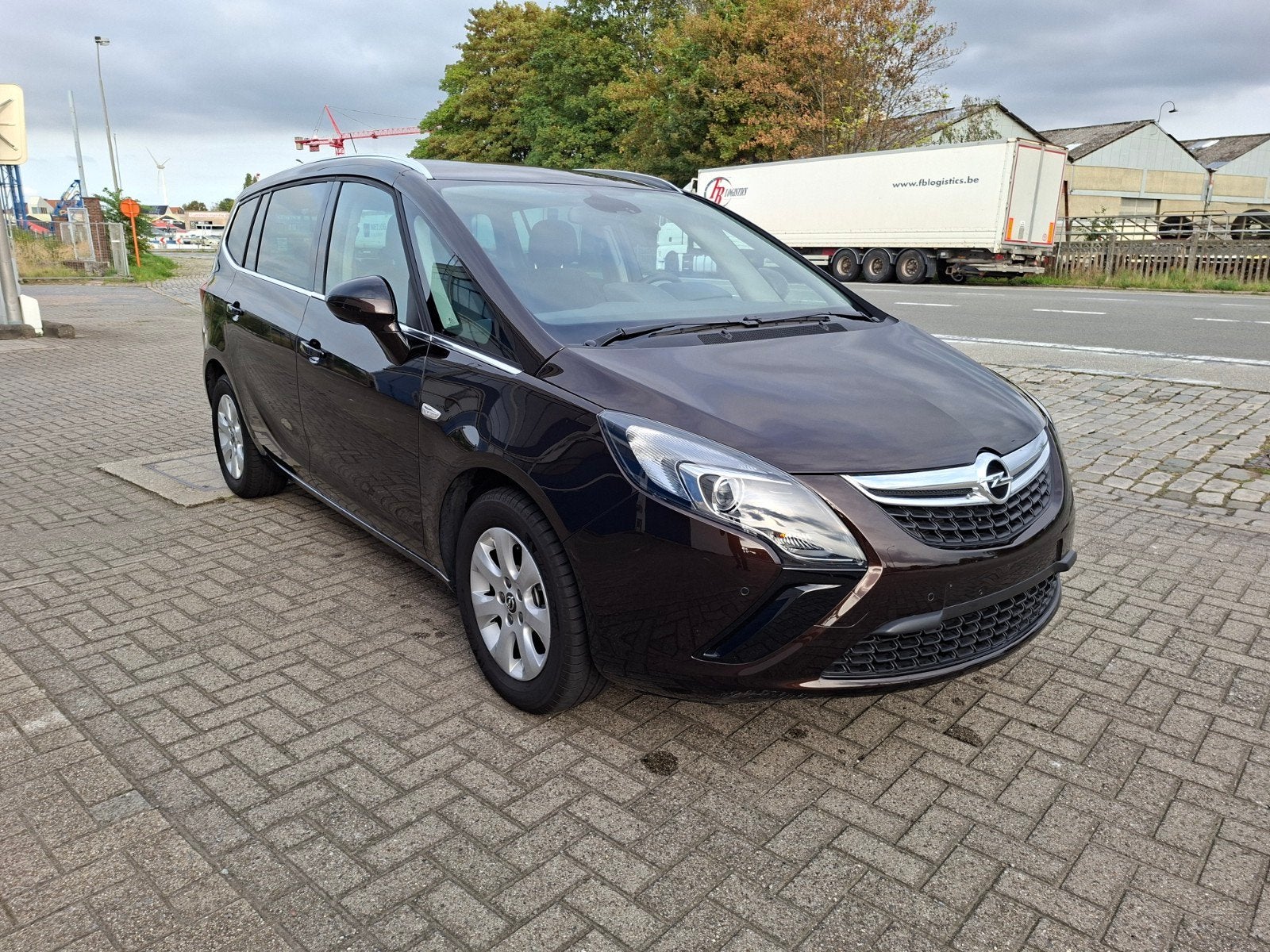 Opel Zafira Tourer 1.4 Benzine (7-Zits) – Amper 13.000 KM!, Auto's, Voorwielaandrijving, Dealer onderhouden, Euro 6, 4 cilinders