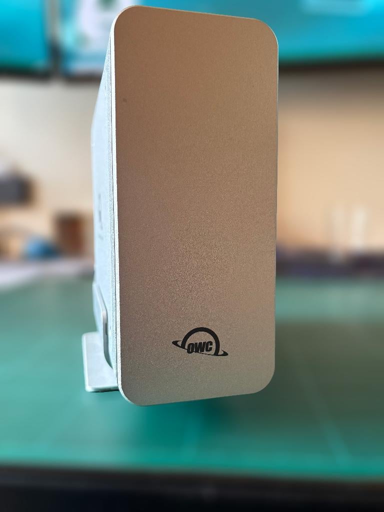 OWC Express 4M2 (Thunderbolt / USB4 / USB 3.2), Computers en Software, Harde schijven, Zo goed als nieuw, Desktop, Extern, SSD
