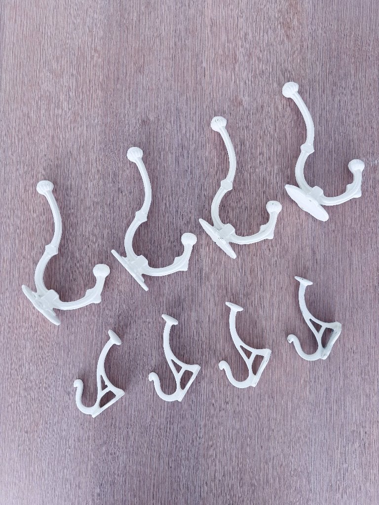 Patères anciennes - Lot de 4 grandes et 4 petites, Neuf, Crochets muraux, Enlèvement ou Envoi, Moins de 100 cm