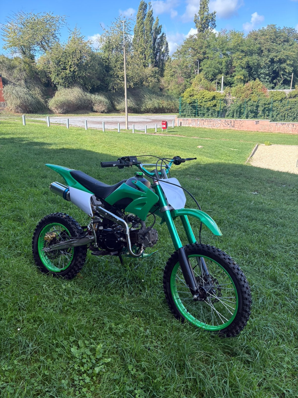 Dirt bike 125cc 17/14  4 vitesse, Fietsen en Brommers, Ophalen, Zo goed als nieuw