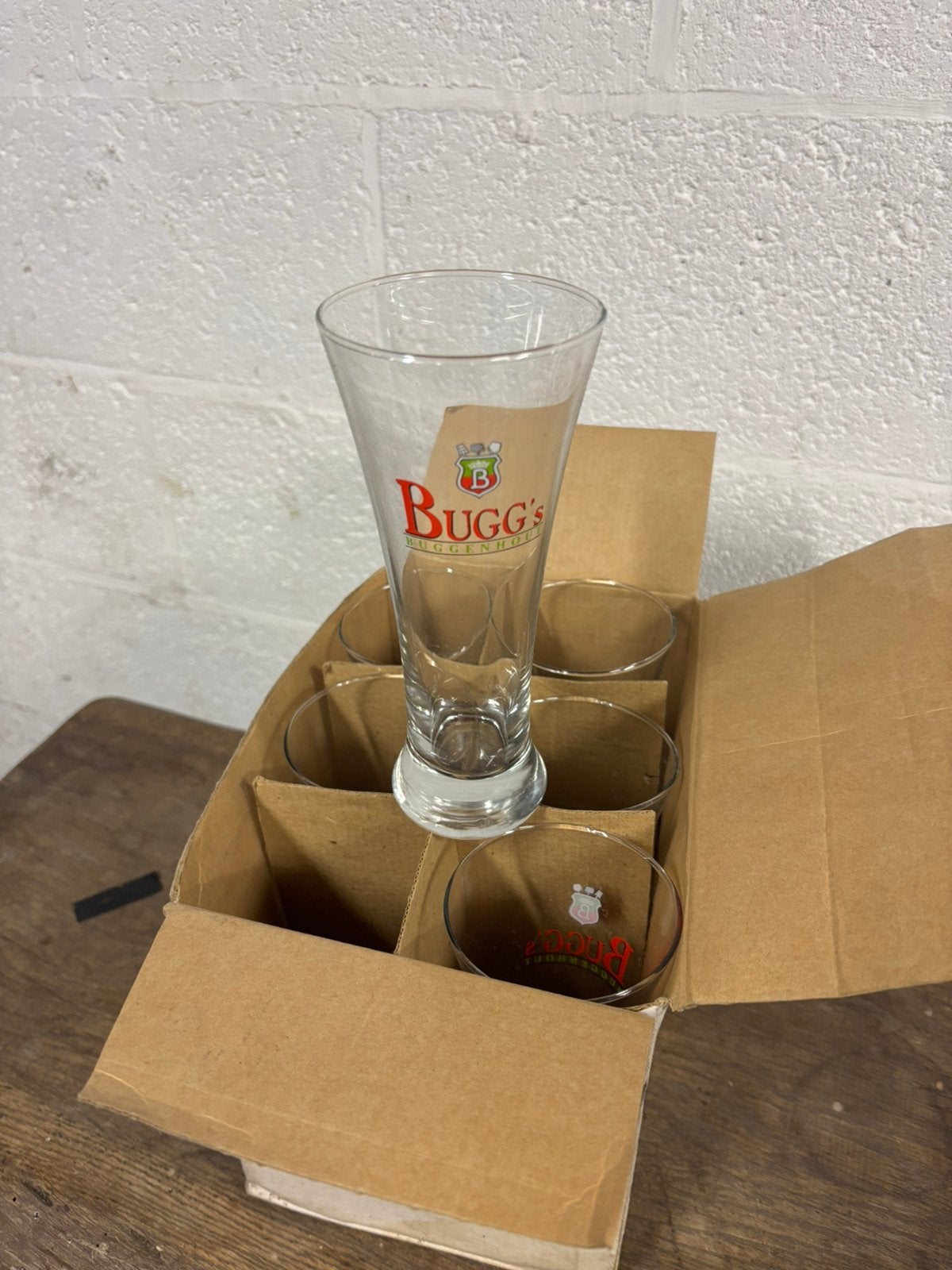 Verre Bugg’s, Enlèvement, Comme neuf