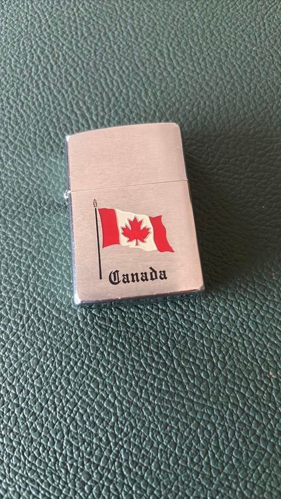 Vintage zeldzame zippo canada niagara falls 1993, Ophalen of Verzenden, Gebruikt, Aansteker