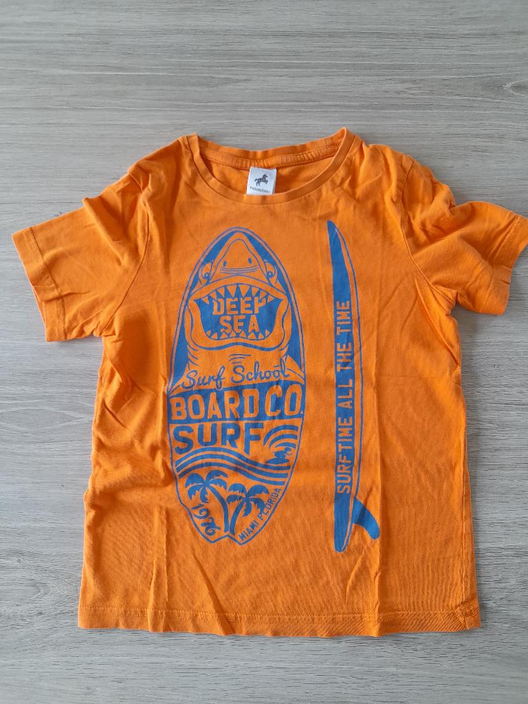 t-shirt maat 128, Ophalen of Verzenden, Zo goed als nieuw, Jongen, Shirt of Longsleeve
